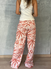 Cargar imagen en el visor de la galería, Pantalón Cambridge Estampado
