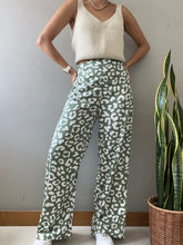 Cargar imagen en el visor de la galería, Pantalon Milan Print Verde
