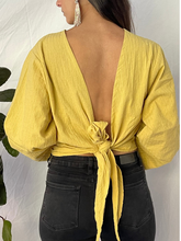 Cargar imagen en el visor de la galería, Blusa Bali Nudo Mostaza 4 en 1
